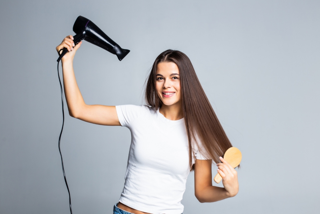 Elevate your hairstyling game with cutting-edge tech-savvy hair tools. From smart hairdryers to innovative curling irons, discover the latest in hairstyling technology for effortless and glamorous looks.