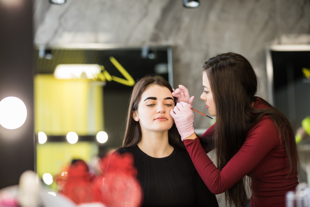 Dive into the captivating world of special effects makeup with our beginner's guide. Learn essential techniques, explore key products, and unleash your creativity to transform ordinary looks into extraordinary works of art.
